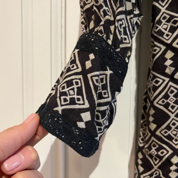 FREE PEOPLE black and beige pattern, boho style smock top, S - Picture 7 of 11